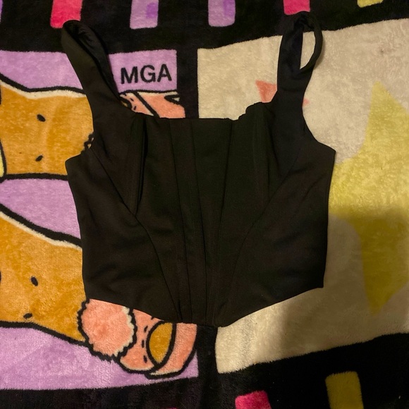 Black crop top - Picture 1 of 3